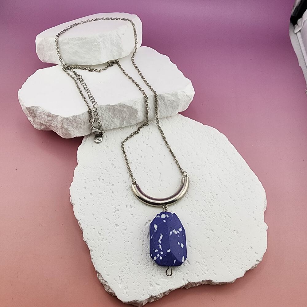 1946 Blue White Speckled Pendant Necklace Silver Tone Crescent 33"